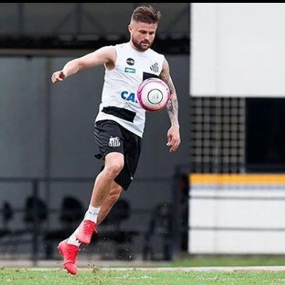 Sasha diz que má fase do Santos incomoda mais do que jejum pessoal de gols