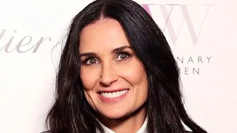 Ladrão rouba mais de 649 mil reais de Demi Moore, diz site