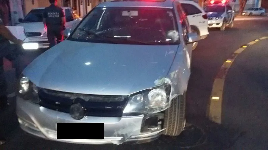 Advogado mineiro é preso em Piúma, embriagado, fazendo ‘racha’ em bairro