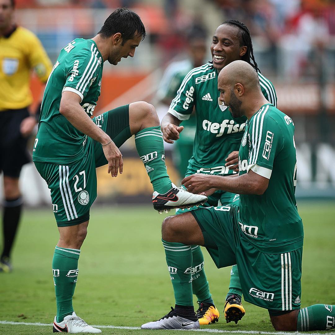 Após confirmar Cuca, Palmeiras derrota São Paulo no Pacaembu