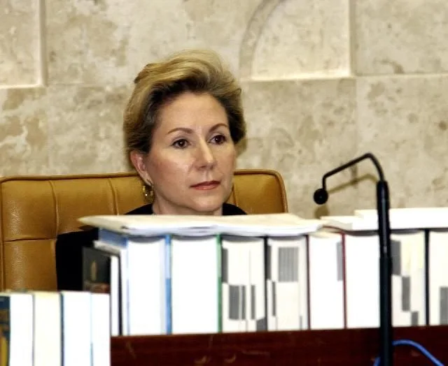 Petrobras terá ex-ministra do STF em comitê Petrobras terá ex-ministra do STF em comitê