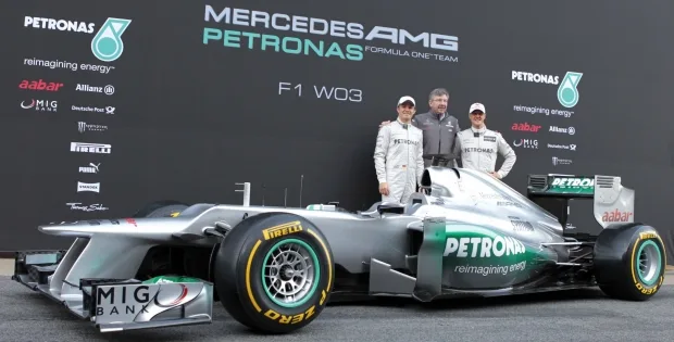 Em dia atrapalhado pela chuva, reserva da Mercedes lidera testes da F1 na Áustria