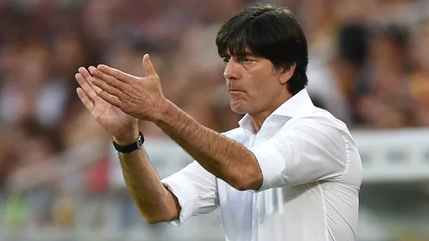 Löw vê jogo contra Chile como chance de aprendizado para novatos da Alemanha