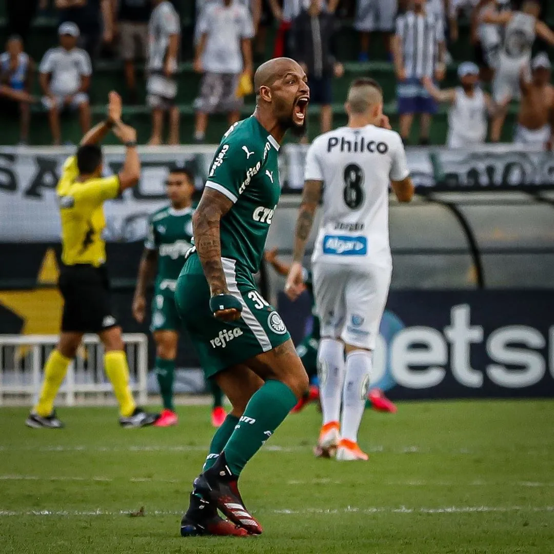 Após ser chamado de 'maçã podre', Felipe Melo responde Chiellini: 'É um covarde'