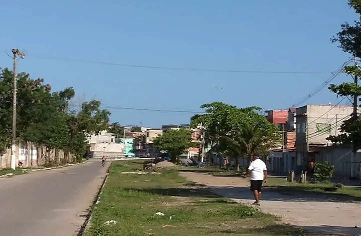 Homem é assassinado a facadas nos fundos de igreja em Vila Velha