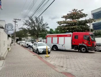 Vazamento de gás interdita rua e preocupa moradores em Bento Ferreira