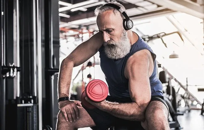 'Idoso precisam fazer exercícios e comer proteínas', afirmam médicos