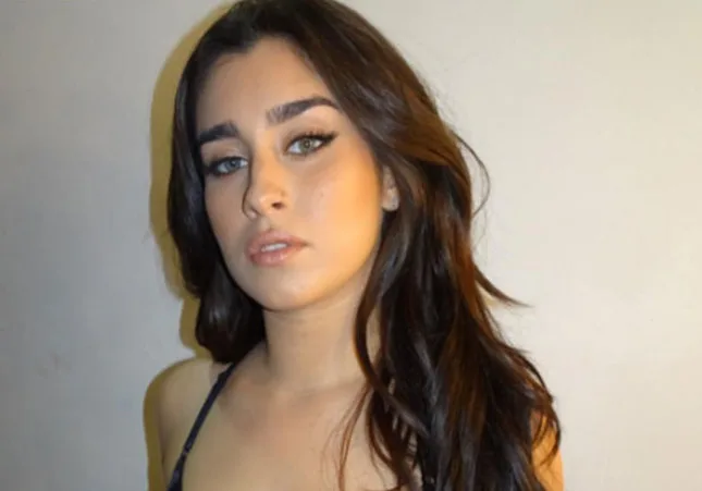 A caminho do Brasil, Lauren Jauregui, da Fifth Harmony, é presa por porte de drogas A caminho do Brasil, Lauren Jauregui, da Fifth Harmony, é presa por porte de drogas