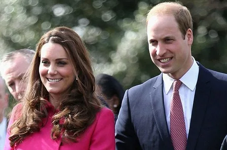 Príncipe William e Kate Middleton enviam alimento para fãs acampados em hospital