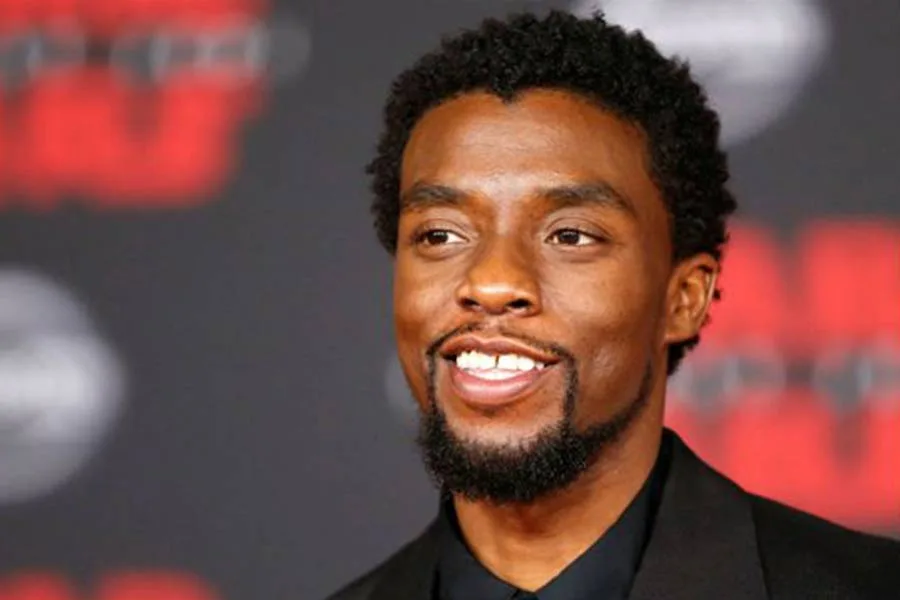 Chadwick Boseman é homenageado por familiares e amigos em memorial privado