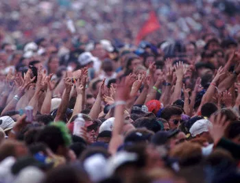 Audience at Music Festival — Image by © Ted Horowitz/CORBIS