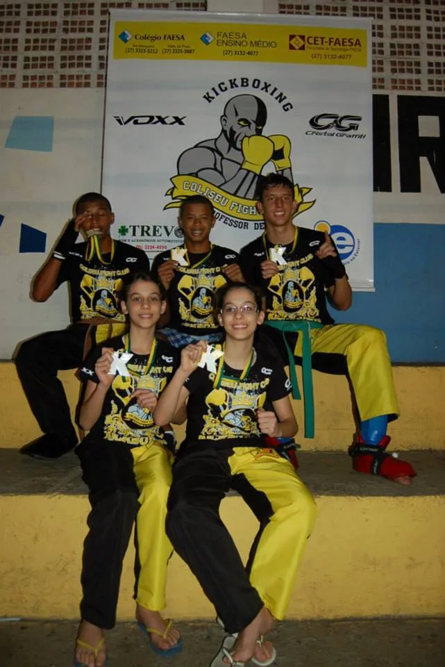 Lutadores capixabas participam de competição internacional de Kickboxing