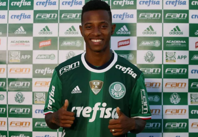 Tchê Tchê diz que fiasco de 2016 faz Palmeiras conter euforia com a Libertadores