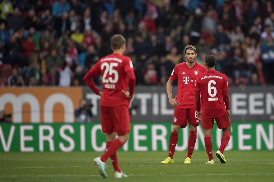 Bayern de Munique faz 5 a 2 no Frankfurt e mantém vantagem antes do clássico