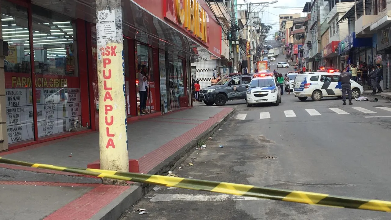 Policial reage e suspeitos são mortos durante assalto a casa lotérica em Cariacica