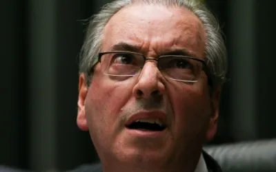 STF decide por unanimidade afastar Cunha da presidência da Câmara e do mandato