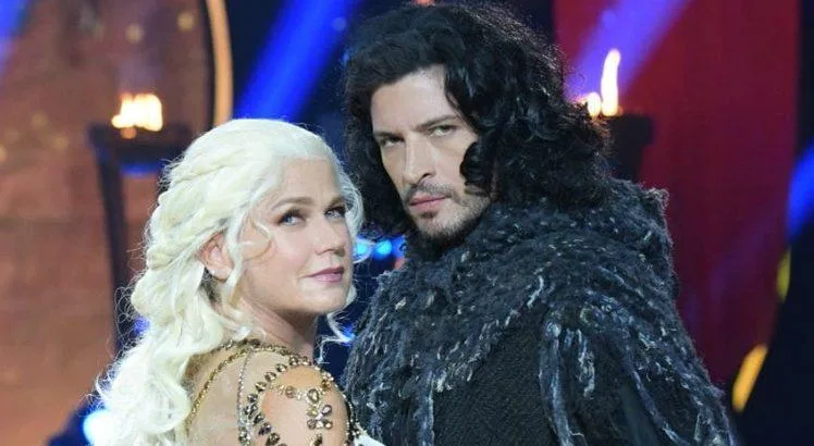 Xuxa vira Daenerys Targaryen e dança tema de Game of Thrones no Dancing Brasil