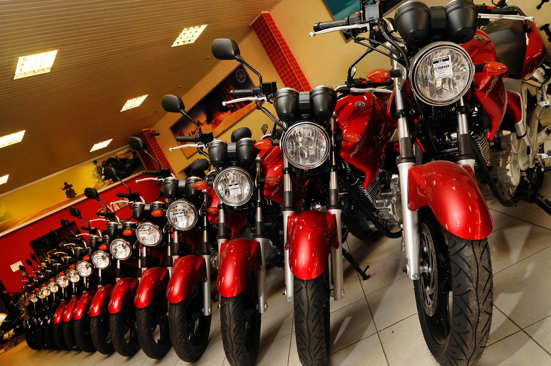 Aos poucos o crédito volta às concessionárias de motos: em julho foram vendidas 143.720 unidades, o melhor mês de 2009