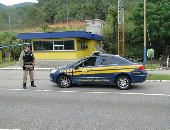 Dez motoristas são encaminhados à delegacia por crimes de trânsito no fim de semana no ES