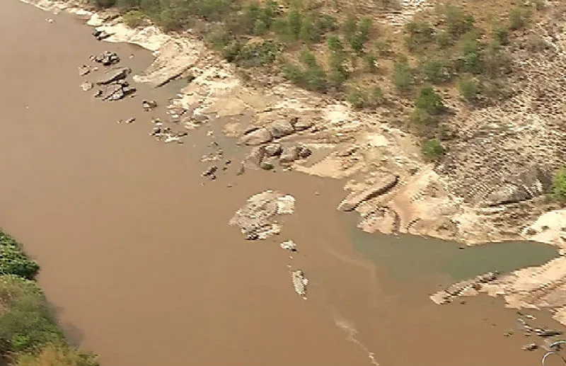 Samarco pagará multa de R$ 300 mil por dia se não reduzir impactos da lama no Estado