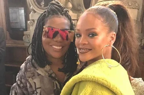 Ludmilla se encontra com Rihanna na França