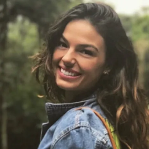 Grávida pela primeira vez, Isis Valverde revela sexo do bebê