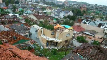 Dilma visita áreas atingidas por tornado em Santa Catarina nesta segunda-feira