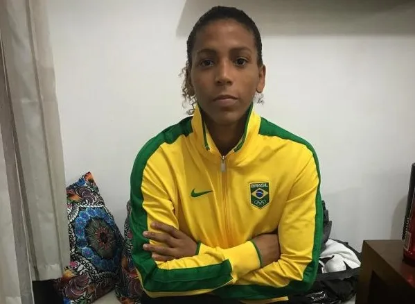 No Rio, campeã olímpica Rafaela Silva é parada pela polícia e aponta preconceito