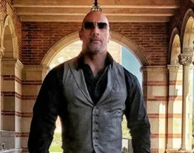 The Rock assume luta contra depressão após tentativa de suicídio da mãe