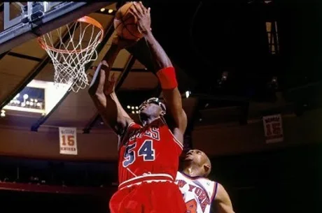 NEW YORK – MAY 8: Horace Grant #54 of the Chicago Bulls dunks against Charles Smith #54 of the New York Knicks in Game One of the Eastern Conference Semifinals during the 1994 NBA Playoffs at Madison Square Garden on May 8, 1994 in New York, New York. The Knicks won 90-86. NOTE TO USER: […]