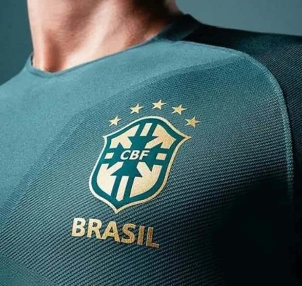 Custando até R$ 449,90, nova camisa da seleção é lançada pela CBF