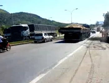 Protesto na BR-101: rodovia é liberada após mais de sete horas de protesto e trânsito bloqueado