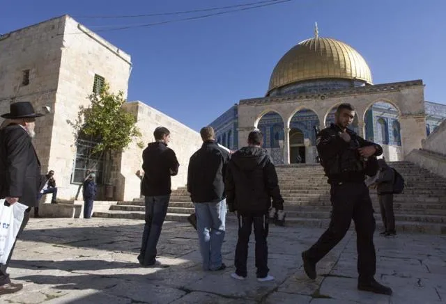 Esplanada das Mesquitas tem novos confrontos entre palestinos e Israel