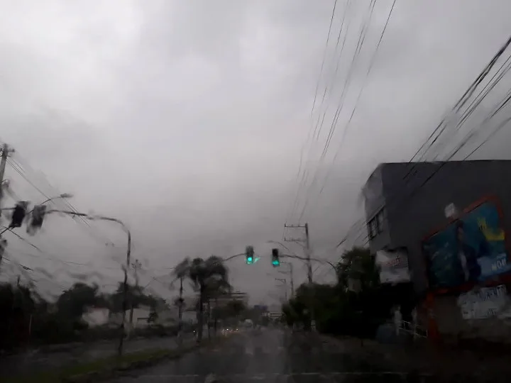 Quarta-feira começa chuvosa no Espírito Santo. Veja a previsão!