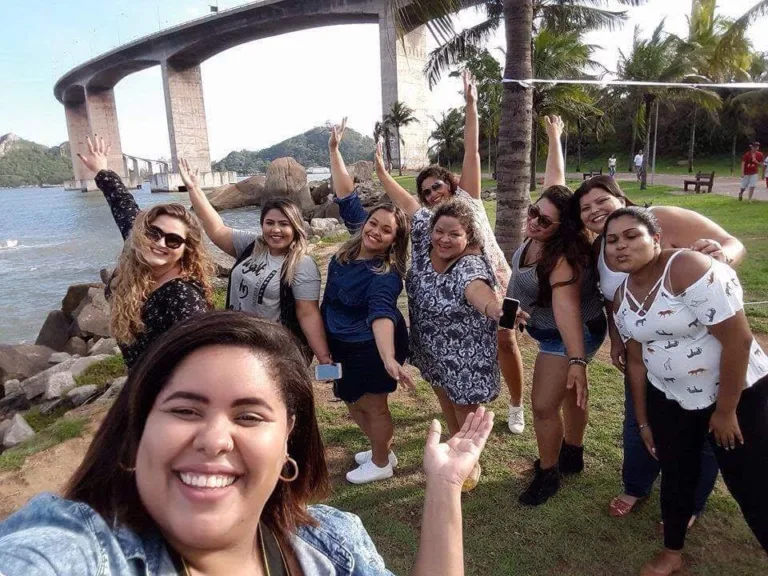 Gordinhas capixabas criam grupo para elevar a autoestima e quebrar preconceitos