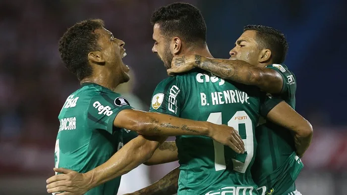 O jogador Bruno Henrique, da SE Palmeiras, comemora seu gol contra a equipe do Junior Barranquilla, durante partida válida pela fase de grupos, da Copa Libertadores, no Estádio Metropolitano.