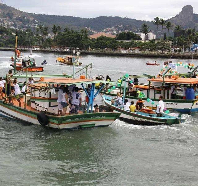 Iate Clube promove concurso fotográfico na procissão marítima de São Pedro