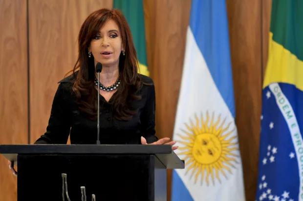 Presidente da Argentina não acredita que promotor tenha cometido suicídio