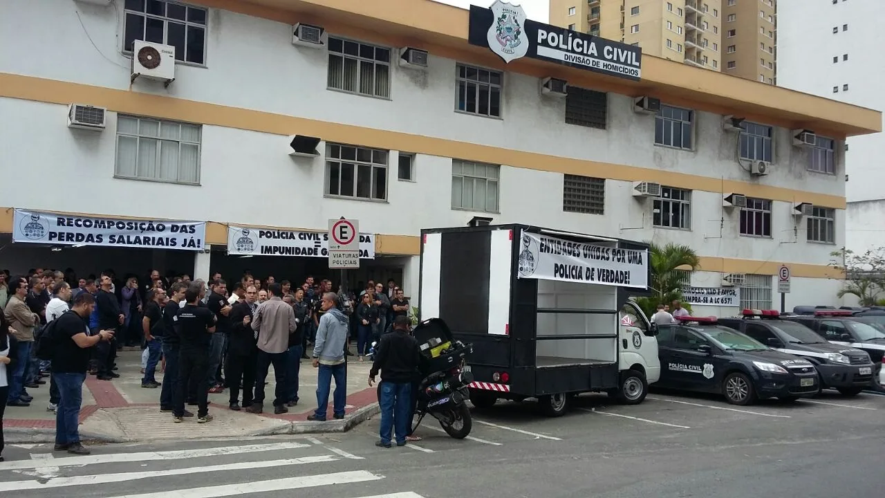 Policiais civis do sul do Estado participam de paralisação da categoria em Vitória