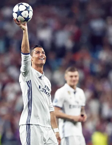 Autor de três gols, Cristiano Ronaldo pede para torcida do Real não o vaiar mais