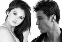 Justin Bieber fez surpresa para Selena Gomez no aniversário dela