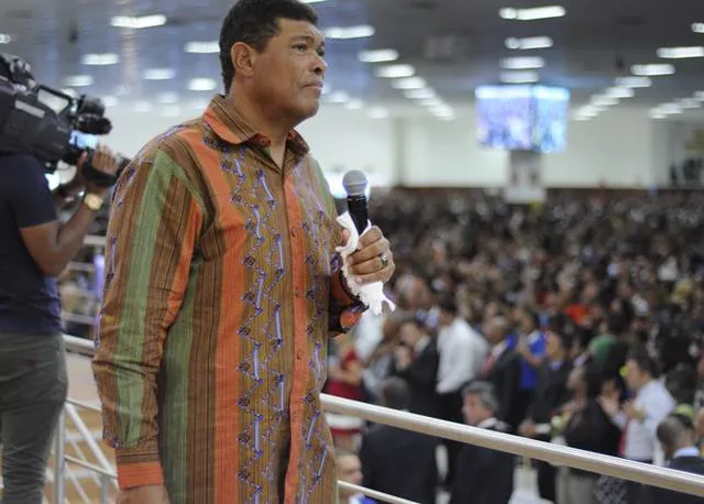Justiça manda pastor Valdemiro devolver passaporte diplomático