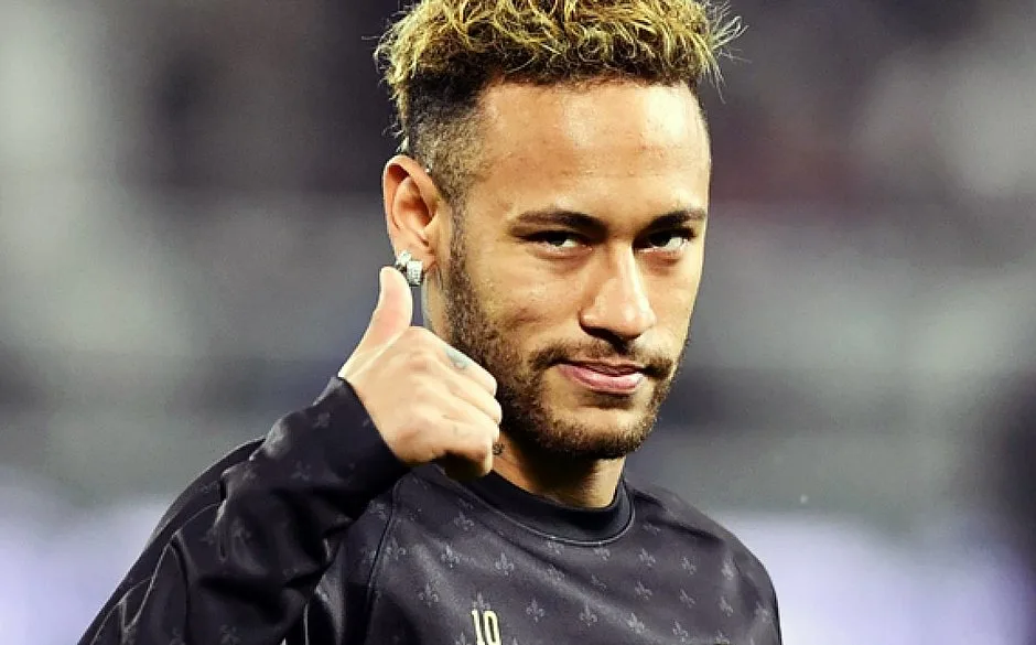 Neymar antecipa festa de aniversário a contragosto do treinador do PSG