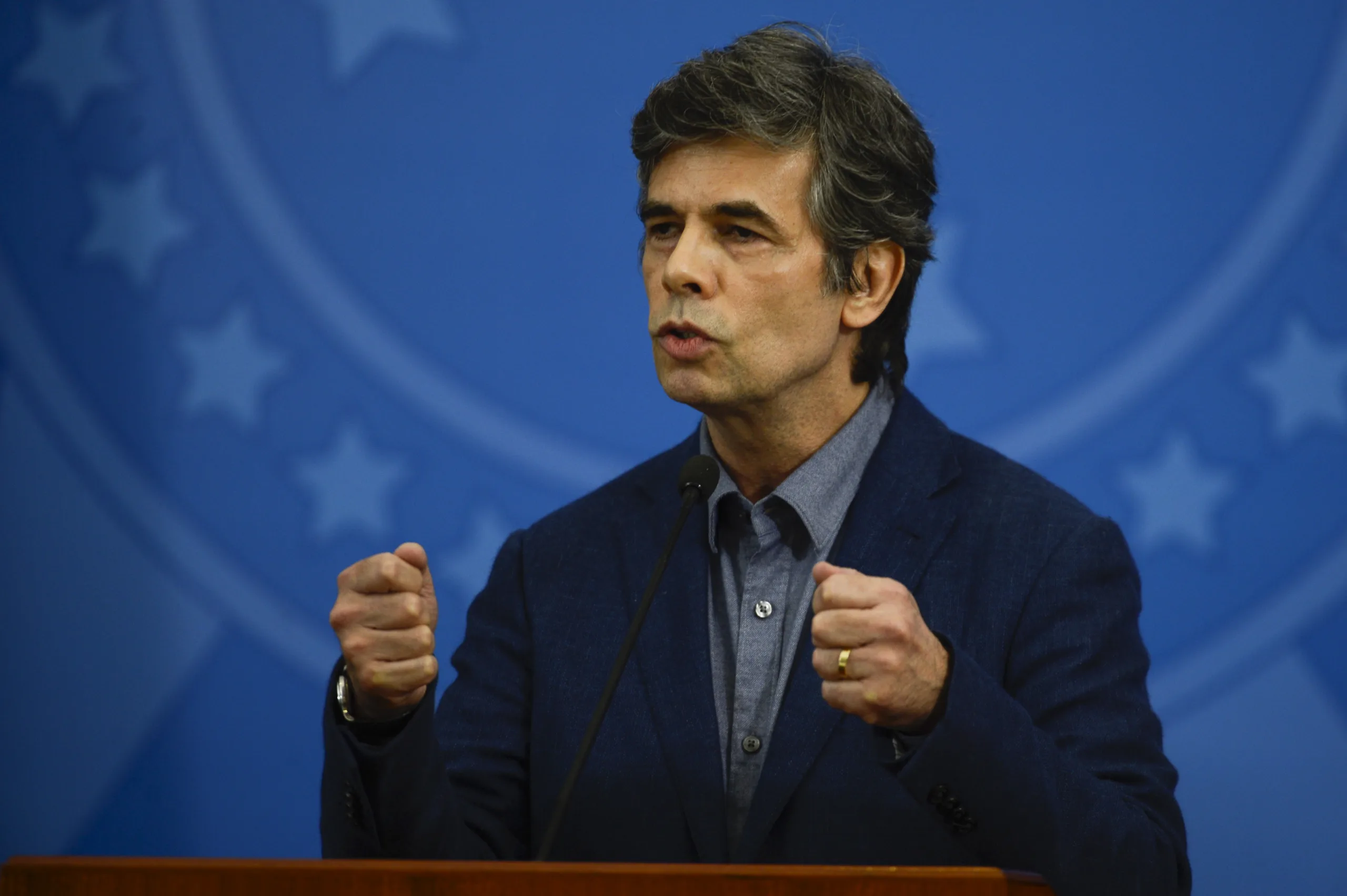 O novo ministro da Saúde, Nelson Teich, durante pronunciamento no Palácio do Planalto