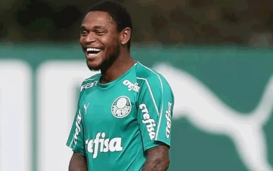 CBF libera e Luiz Adriano pode reforçar o Palmeiras na Supercopa do Brasil