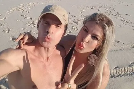 Túlio e Cris Maravilha gravam vídeos íntimos para apimentar o casamento