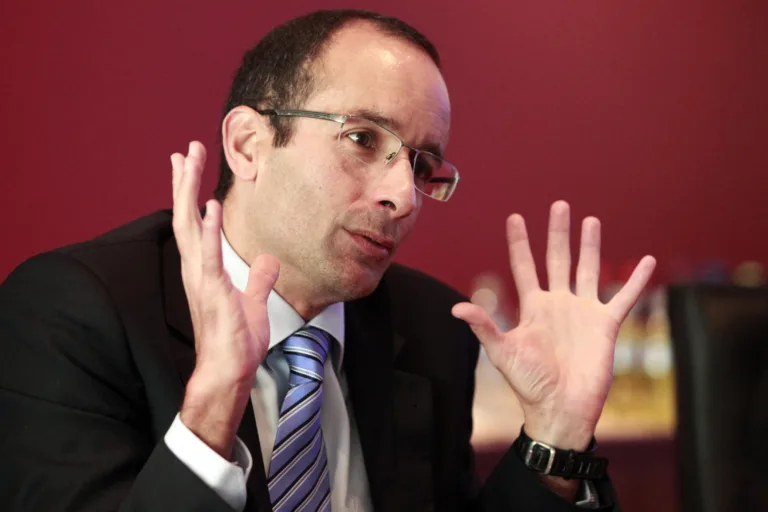 Marcelo Odebrecht, CEO of Brazilian construction group Odebrecht, speaks during an interview with Reuters in Lima May 1, 2013. REUTERS/Enrique Castro-Mendivil (PERU – Tags: BUSINESS CONSTRUCTION)