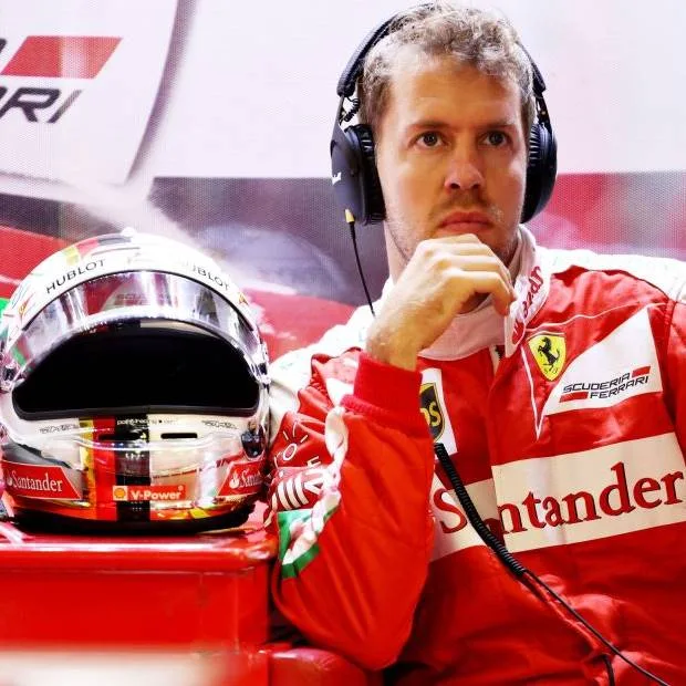 Vettel volta a liderar testes da F-1 em dia de surpresas em Barcelona