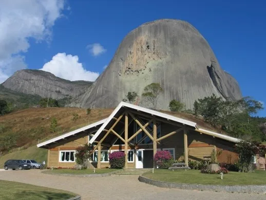 Trilhas e piscinas são reabertas ao público no Parque Estadual Pedra Azul nesta terça-feira