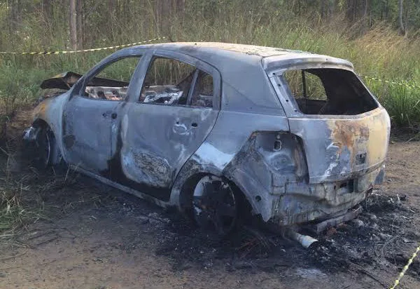 Polícia identifica corpo encontrado em porta-malas de carro incendiado na Serra